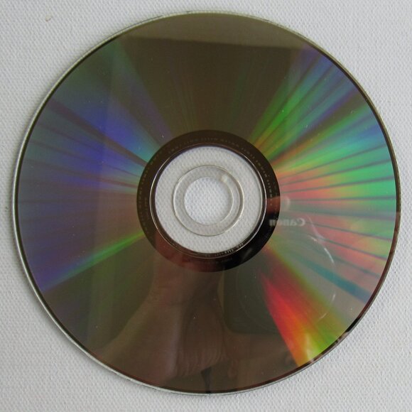 Elf Movie DVD Featuring Will Ferrell Iconic Classic Holiday Christmas Comedy - Picture 7 of 7